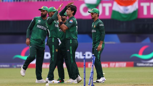 Pakistani Cricket Fans Troll Their Own Team After Getting Routed By India in T20 World Cup Match