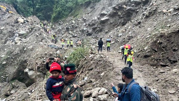 Sikkim Landslides: Kills 9 people, 1,200 Tourists Rescued; School Closed - Latest Updates