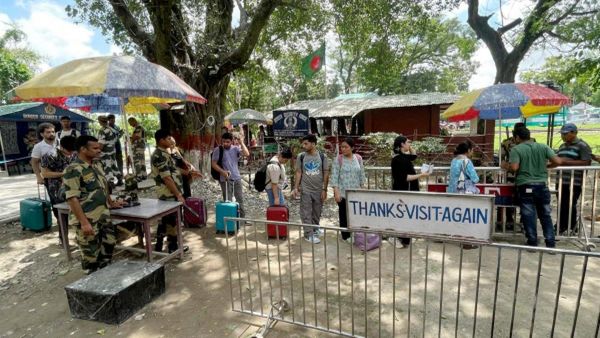 Bangladesh Crisis: Over 4,500 Indians Evacuated, MEA Reports