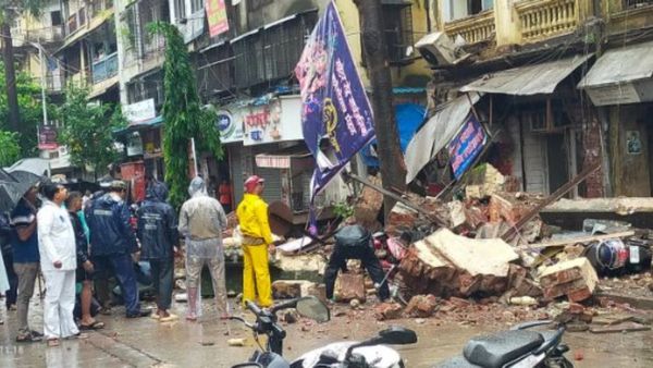 Mumbai: One Dead, Many Feared Trapped After Part Of Building Collapses Amid Heavy Rains
