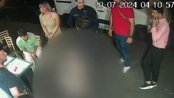 25-Year-Old Australian Tourist Gang-Raped In Paris, Her Desperate Cry For Help At Kebab Shop Recorded On CCTV