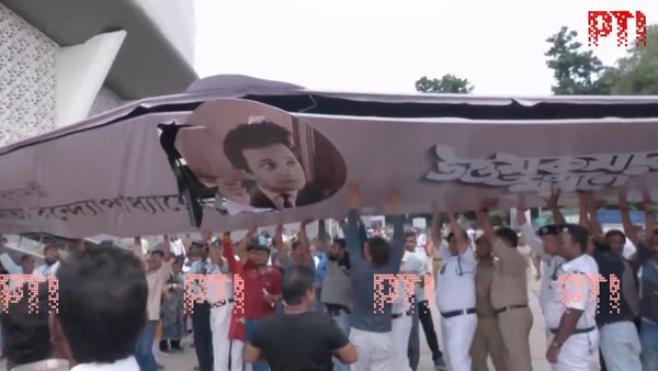 Several Injured As Gate Collapses At Mamata Banerjee's Event In Kolkata