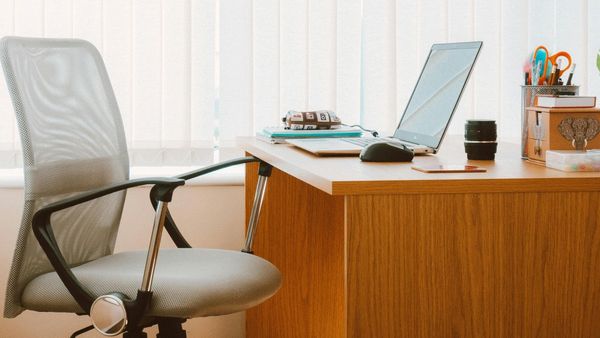 Centre to India Inc: Profits Up, But Salary Growth, Hiring Lagging Behind