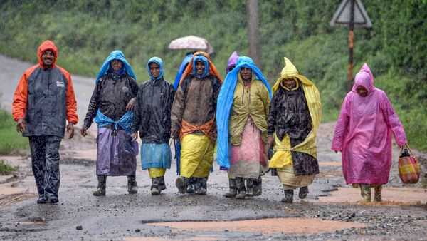IMD Issues Red Alert For Gujarat, Maharashtra; Delhi-NCR To Experience Showers