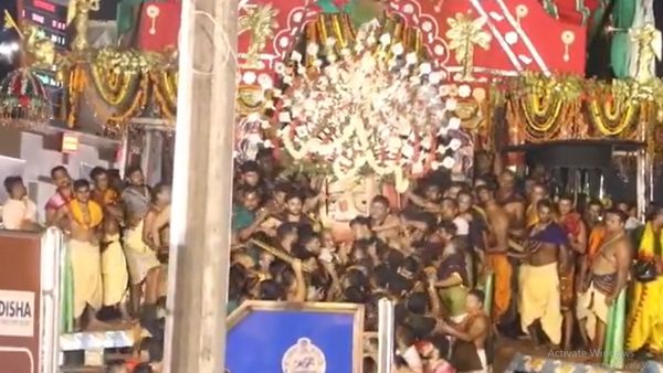 Lord Jagannath Puri Rath Yatra: 7 Hurt As Idol Of Lord Balabhadra Slips During Procession; Video Goes Viral