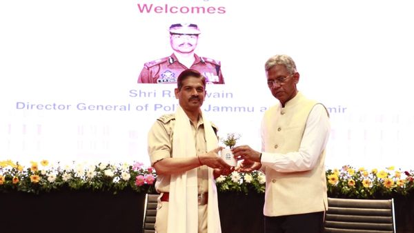 DGP J&K Shares National Security Insights at IIM Jammu Orientation Programme