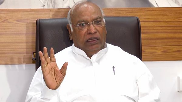 Country Will Always Be Indebted To Them: Cong Pays Tributes To Kargil War Martyrs