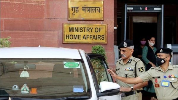 MHA Amends Jammu And Kashmir Reorganization Act, Enhances LG's Authority