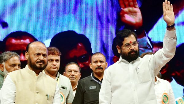 Former Shiv Sena MP Threatens SC Action Over Navneet Rana’s Caste Certificate If Denied Governor Role