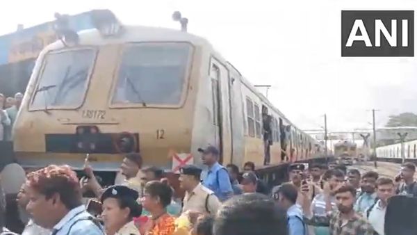 Travel Advisory Due To Bengal Bandh: Airlines Warn Of Delays, Train Services Affected, Heavy Police Presence