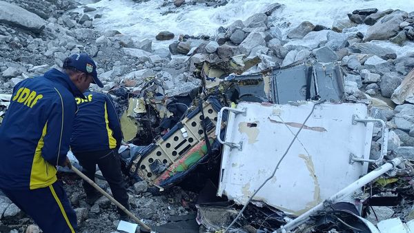 Helicopter Crashes During Airlift in Kedarnath