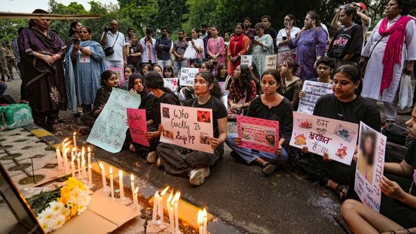 Centre Seeks Regular Law And Order Updates From States Amid Doctors' Protests