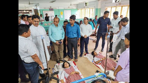 Food Poisoning Strikes 80 Students at Deoria School; Investigation Underway