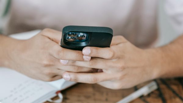 Getting 'Alert Messages' From SBI? You May Fall Prey To Online Fraud | Deets Inside