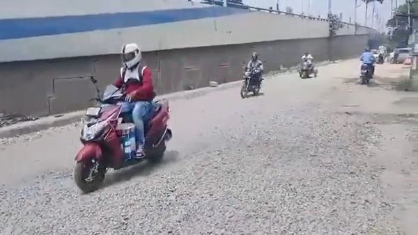 Bengaluru Traffic Advisory: Veerannapalya To Hebbal Service Road Closed For Pothole Repairs