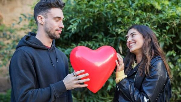 Master Love Dynamics with Astroyogi's Zodiac Compatibility Insights