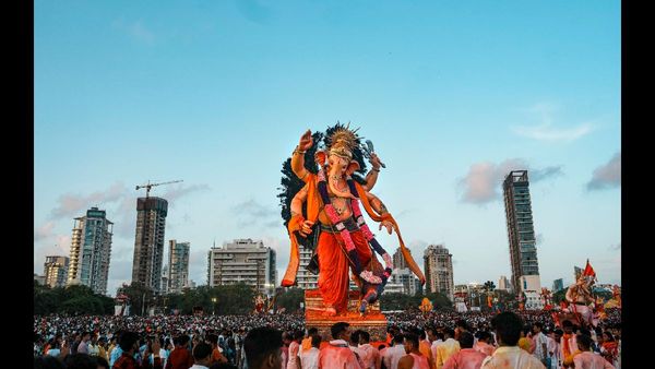 Mumbai Celebrates Ganesh Festival with Over 19,000 Idols Immersed on Final Day