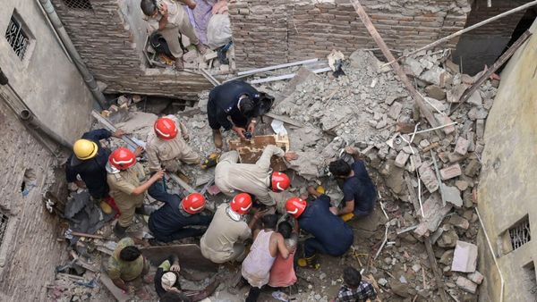 Karol Bagh House Collapse: 3 Dead, 14 Injured | Delhi Police Report