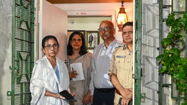 Deadline Set: Bengal Government Calls Agitating Doctors To Mamata Banerjee’s Residence at 5 PM