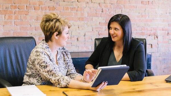 Do You Have Queen Bee Syndrome Or Are You The Victim? Everything You Need To Know