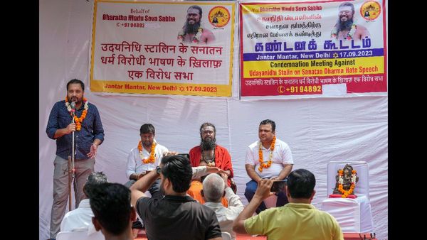 RSS Chief Mohan Bhagwat Advocates for Embracing Sanatan Dharma Amid Changing Global Attitudes