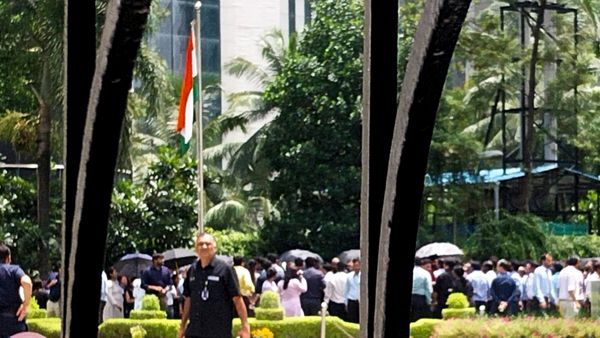SEBI Staff Stage Protest at Mumbai HQ, Demand Chairperson Madhabi Puri Buch's Resignation