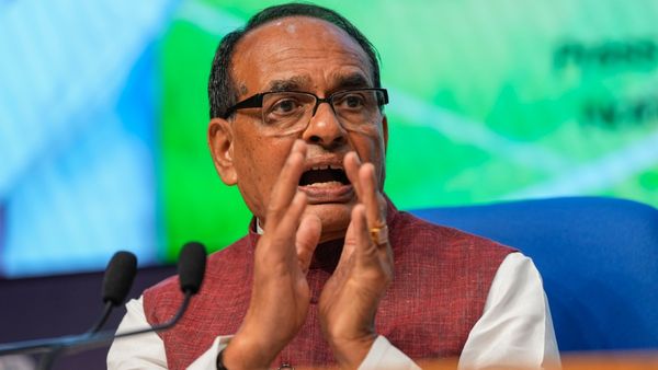 Shivraj Singh Chouhan Dares Congress, NC To Restore Article 370 In J&K: 'Rahul Gandhi Ki Saat Pidhiyan Bhi...'