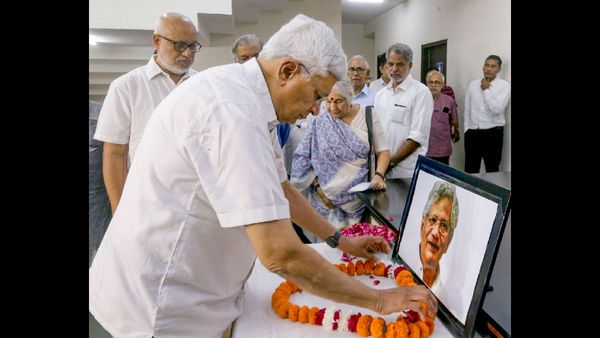 Cross-Party Leaders Grieve Over CPI(M) Veteran Sitaram Yechury's Death