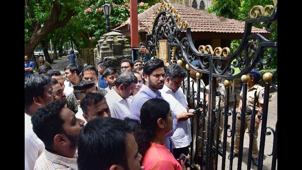 Yuva Sena of Shiv Sena UBT Achieves Victory in Mumbai University Senate Elections