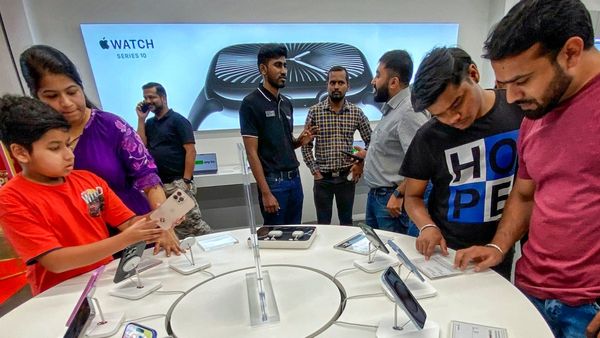 Apple Expands Presence In India: More Stores, Local iPhone 16 Pro Production