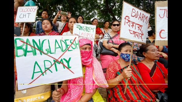 Bengal Leaders Celebrate Centre's Recognition of Bengali as a Classical Language