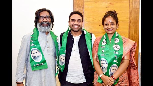 Three Former BJP Legislators Join Jharkhand Mukti Morcha Ahead of Assembly Elections