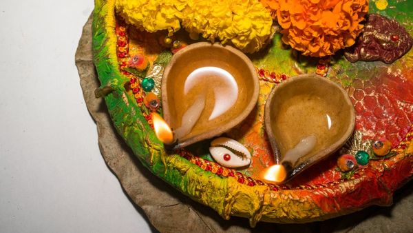 Chhoti Diwali 2024: Best Wishes, Messages, And Status For WhatsApp And Facebook To Spread Festive Cheer