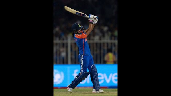 Harmanpreet Kaur Reflects on Missed Chances as India Falls Short Against Australia in T20 World Cup
