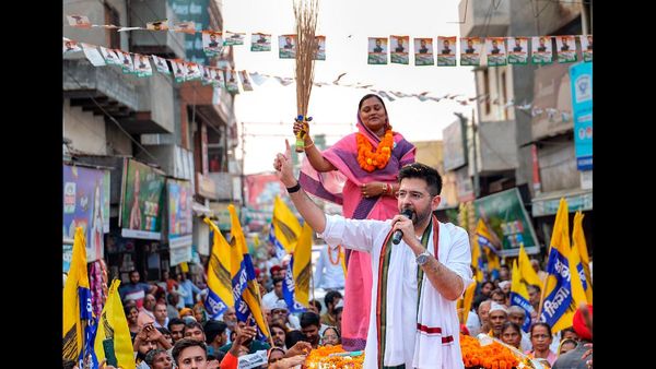 Haryana Assembly Polls: AAP's Amar Singh Joins Congress Amid Setbacks for Party