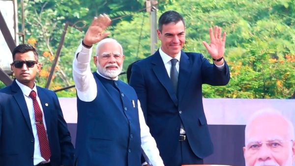 Spanish PM Sanchez, PM Modi Lead Vadodara Roadshow, Inaugurate Tata Aircraft Facility