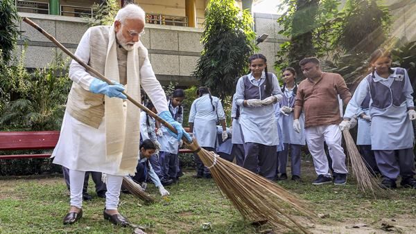 Swachh Bharat Campaign Becoming New Path To Prosperity: PM Modi