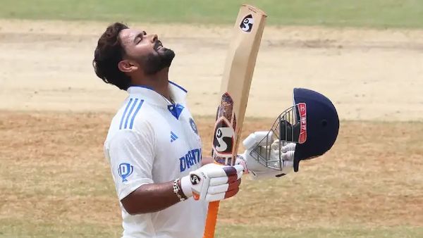 Rishabh Pant's Never Give Up Spirit! Left-Hander Scores A Fifity With Knee Heavily Strapped In Ind Vs NZ Test