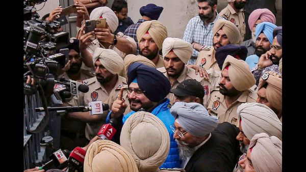 Road Rage Incident in Delhi Leaves One Man Dead and His Brother Injured