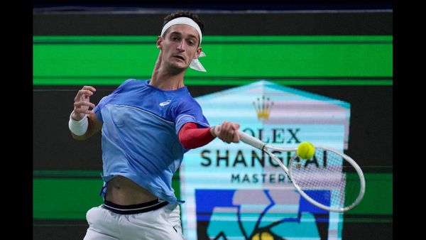 Taylor Fritz and Grigor Dimitrov Advance at Rain-Delayed Shanghai Masters