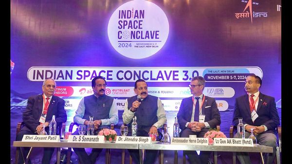 Suspended Postal Employee Detained for Using Fake Identity at Atomic Energy Institute