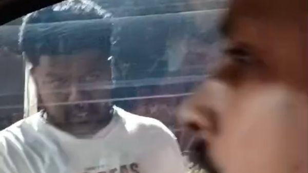 Bengaluru Road Rage: Family Attacked By Assailants, Child Injured Due To Stone Pelting At Car | WATCH