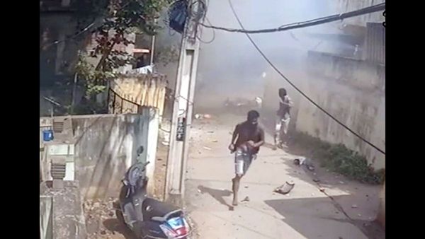 Srinagar's Lal Chowk Hosts First Grand Diwali Celebration with Locals and Tourists