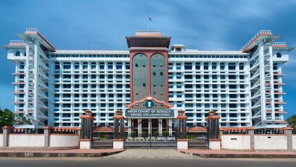 Kerala HC Ruling Cautions Press Against Conducting 'Media Trials' In Ongoing Cases