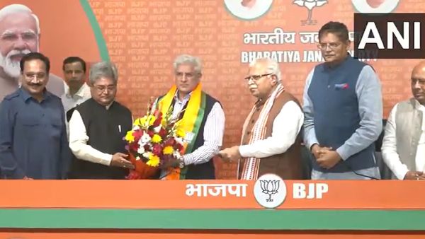 Kailash Gahlot Joins BJP In Presence Of Piyush Goyal, Manohar Lal Khattar