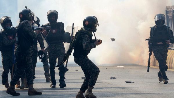 Pakistan: Imran Khan's Party Suspends Protest In Islamabad; At Least 4 Dead In Overnight Crackdown