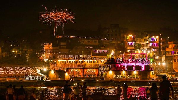 Dev Diwali 2024: Pradosh Kaal Timing, Lord Shiva Rituals, and Varanasi’s Sacred Deep Daan