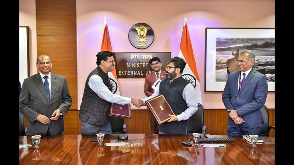 India and International Solar Alliance Sign Agreement for Solar Projects in Four Indo-Pacific Countries