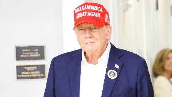 Trump Roars Back To DC After Win, Melania Sits This One Out!