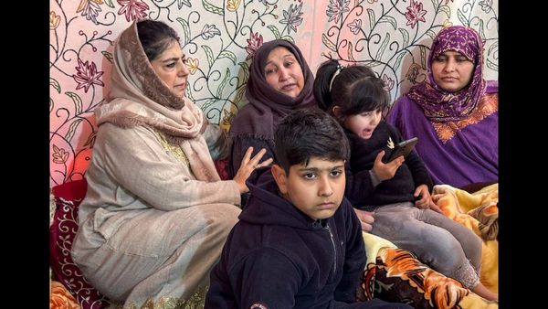 Bandipora Administration Closes BPO Call Centre Amid Allegations from Sajad Lone